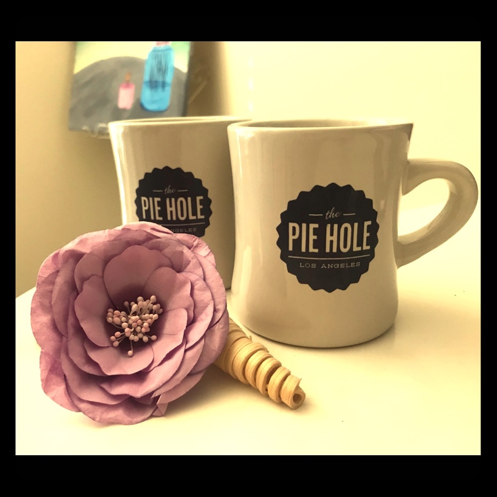 1 "The Pie Hole" Los Angeles Mug